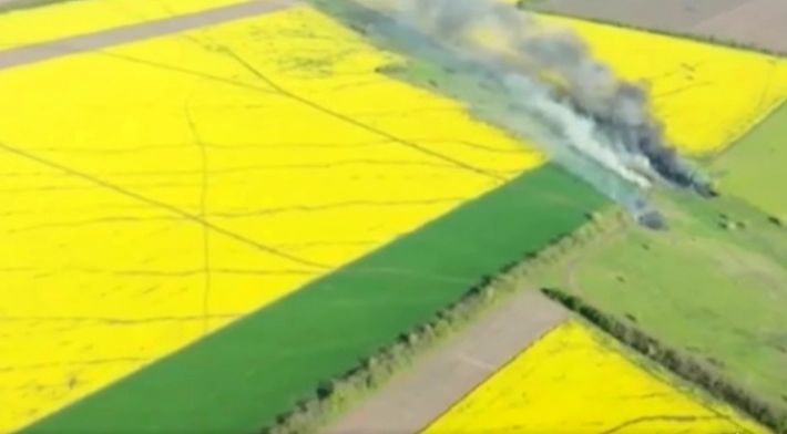 Украинские военные показали уничтожение российской техники в Запорожской области (видео)