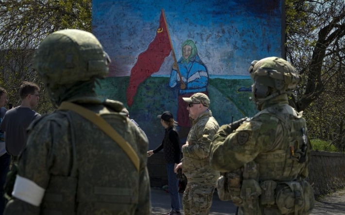 "Ни х** у нас нет, Россия – великая держава": оккупант жалуется на "Байрактары" и работу украинских артиллеристов