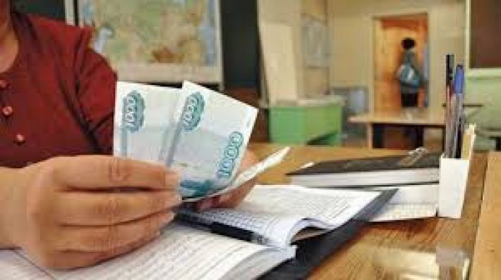 Российские учебники и зарплата в рублях – учителям Мелитопольского района рисуют перспективы