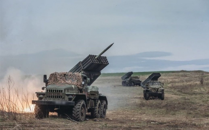 ВСУ продолжают уничтожать оккупантов и вражескую технику: за сутки отбили 9 атак на Донбассе и ликвидировали десятки россиян