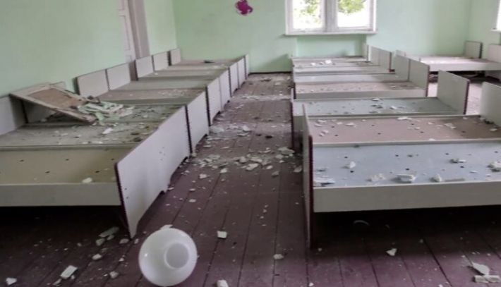 В Запорожье в результате обстрела садик и десятки домов получили значительные повреждения (фото,видео)