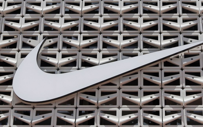 Nike закрывает магазины в России