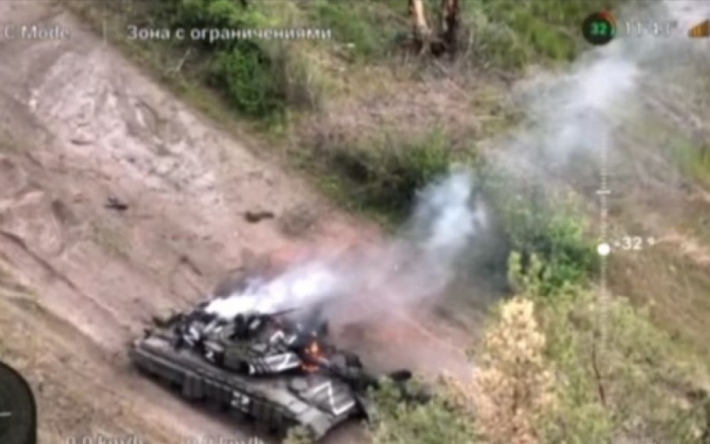 И раз, и два: бойцы ВСУ показали, как уничтожили российские танки (видео)