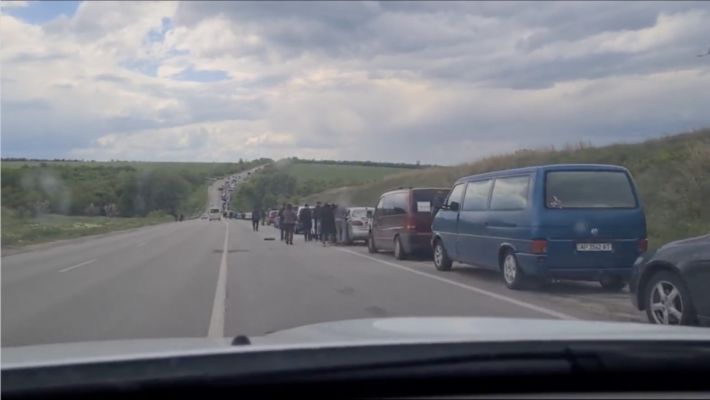 Жители Мелитополя могут вернуться домой из Запорожья - открыт "зеленый коридор"