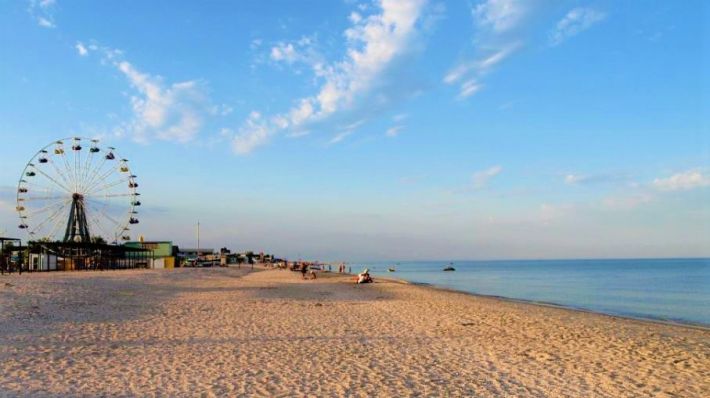 Низкие цены и безлюдные пляжи - Как Кирилловка готовится к курортному сезону в оккупации