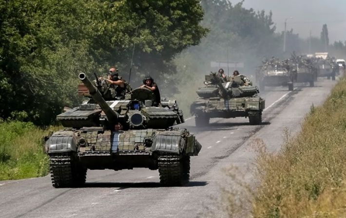 Запорожские защитники нанесли удар по колонне российских танков и уничтожили три склада боеприпасов