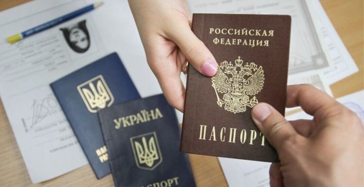 В Мелитополе уже начали оформлять российские паспорта – ажиотажа нет (фото)