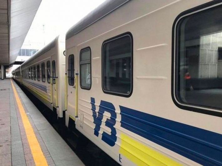 Каким поездом можно уехать из Запорожья сегодня в западную Украину - расписание