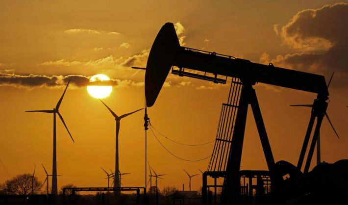 Саудовская Аравия согласилась добывать больше нефти вместо России, - FT
