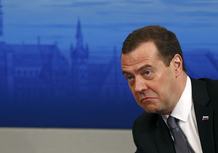 Отказ договариваться грозит Украине потерей национального суверенитета, - Медведев