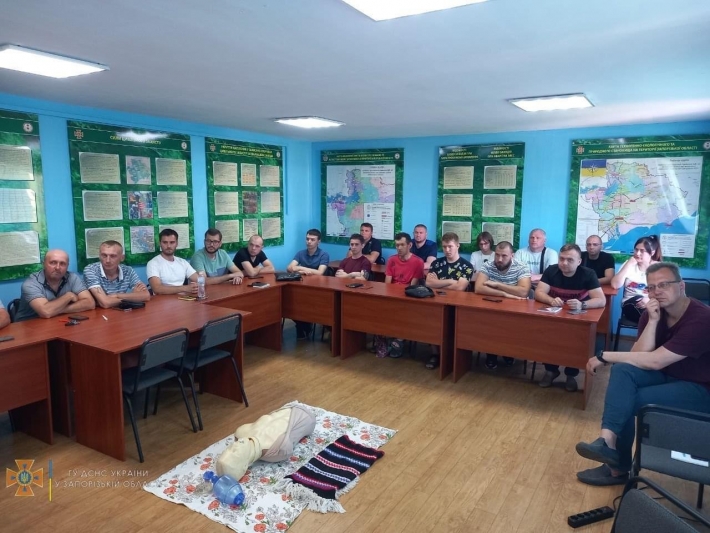 В Запорожской области провели инструктаж добровольцев-спасителей