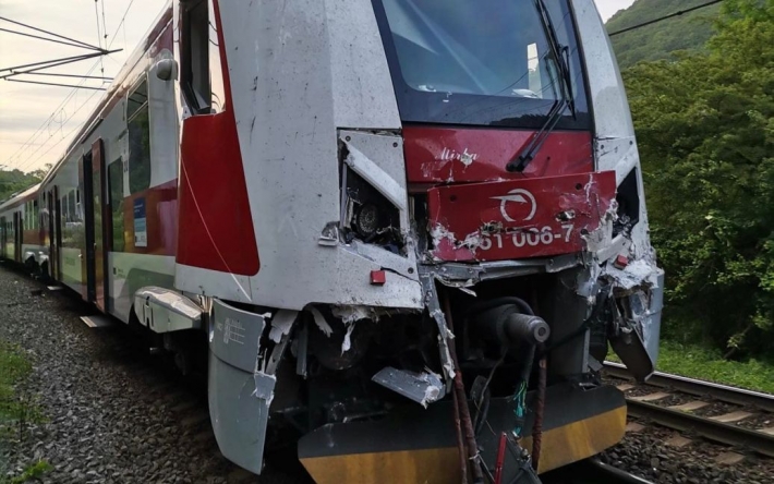 В Словакии произошла авария на железной дороге: пострадали около 50 человек