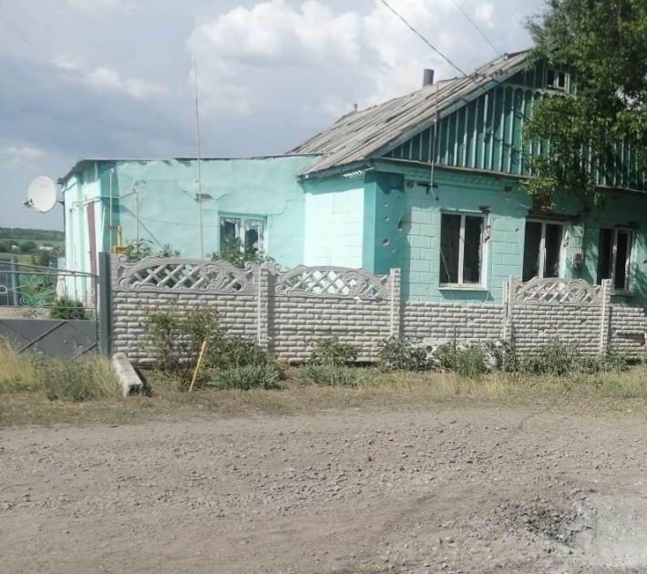 Военные рф обстреляли дома мирных жителей в Запорожской области (фото)