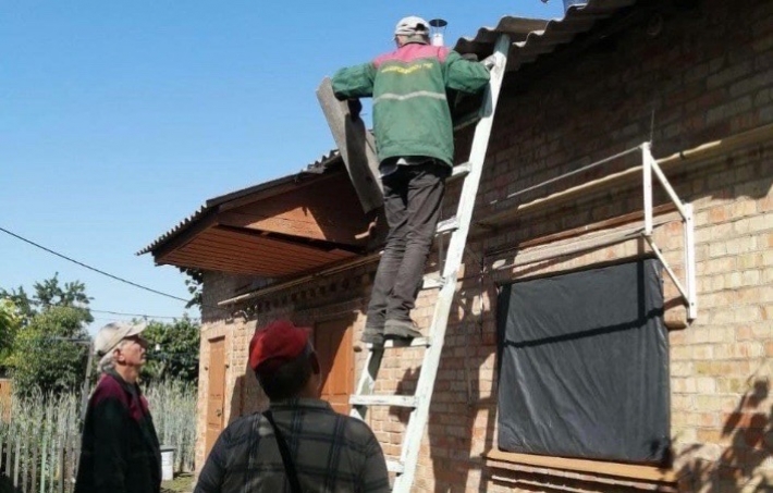 В Запорожье разгребают «работу» оккупантов (фото)