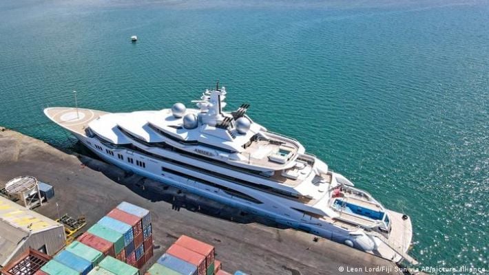 Суд на Фиджи потребовал от США забрать арестованную яхту российского олигарха