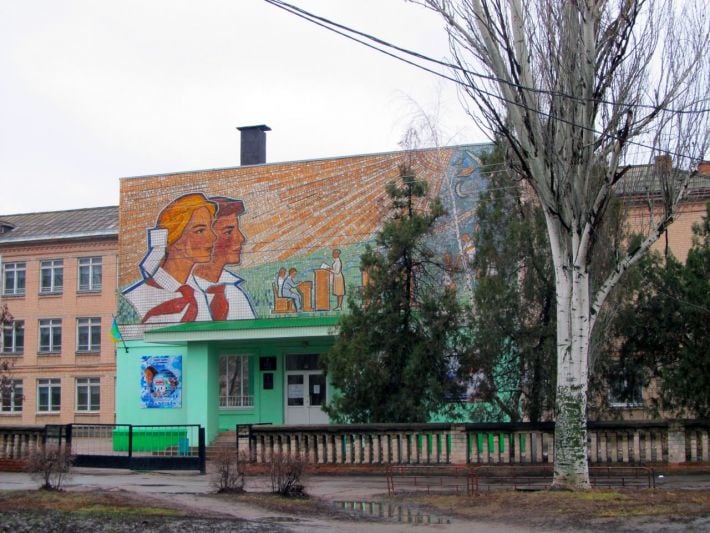 В школах Мелитополя детей будут учить сторожа, а также педагоги из Крыма и Мариуполя