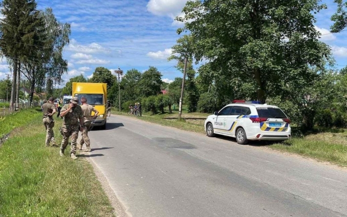 Во Львовской области водитель сбил девочку: она скончалась на месте