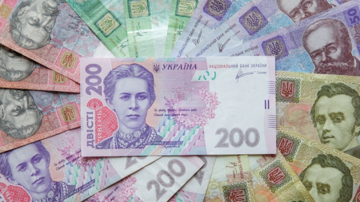 В оккупированном Мелитополе значительно выросла комиссия за обналичивание денег