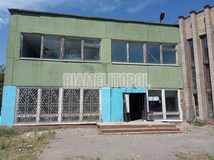 В Мелитополе оккупанты разграбили профтехучилище (фото)