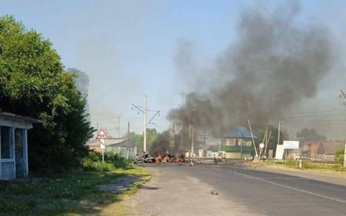 В Полтавской области загорелся военный автомобиль с боекомплектом (фото)