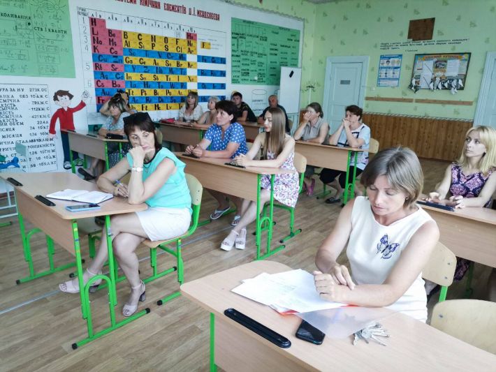 Учителей мелитополького района 