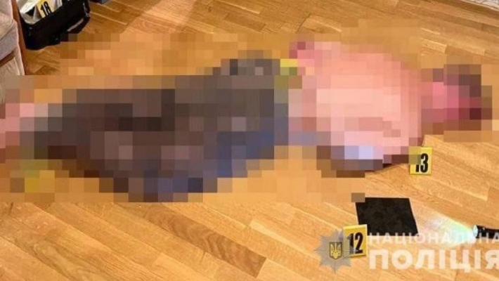 Убили выстрелом в голову: в Печерском районе Киева обнаружили тело мужчины в собственной квартире