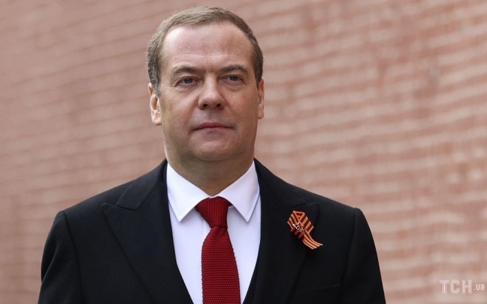Решил уйти на тот свет, но не вышло: что известно о попытке суицида путинской марионетки - Медведева