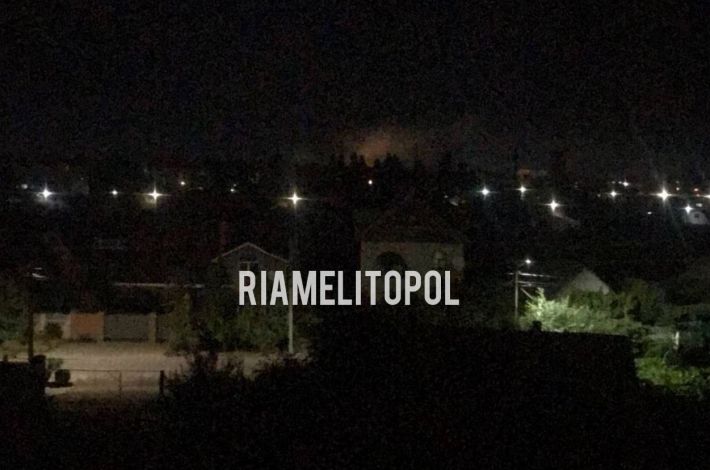 В Мелитополе ночью опять были взрывы и перестрелка (видео)