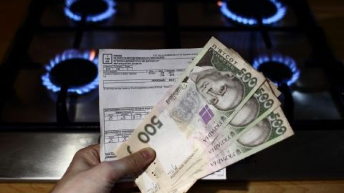 С украинцев требуют дважды заплатить за газ: откуда появился долг