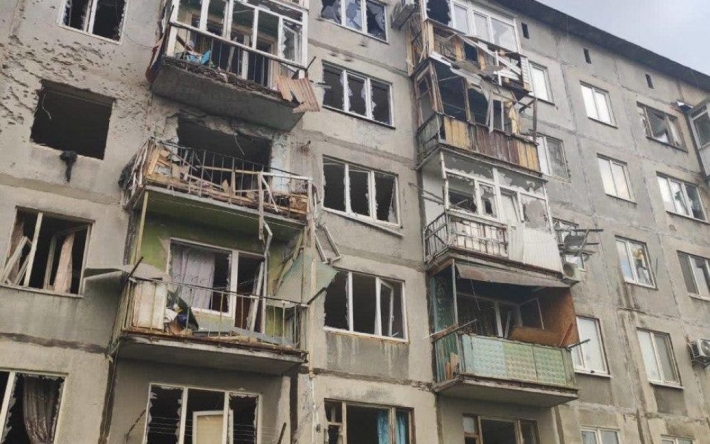 Окупанти "Іскандерами" й "Ураганами" потужно накрили Донеччину: знищено багато будинків, дитсадок, підприємства (фото)
