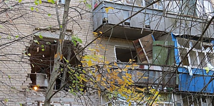 В Мелитополе многоэтажкам угрожают взрывы с разрушениями