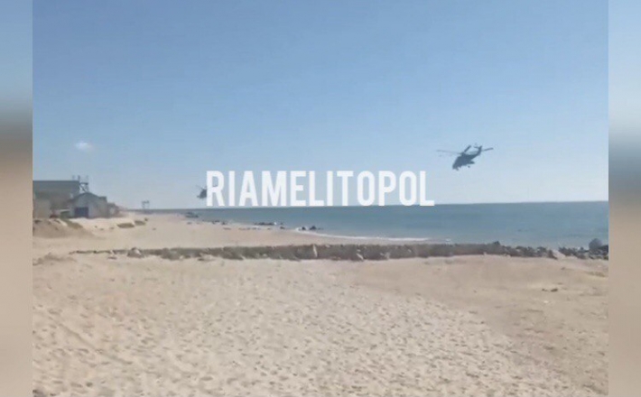 Над пляжем в Кирилловке пролетели вражеские вертолеты (видео)