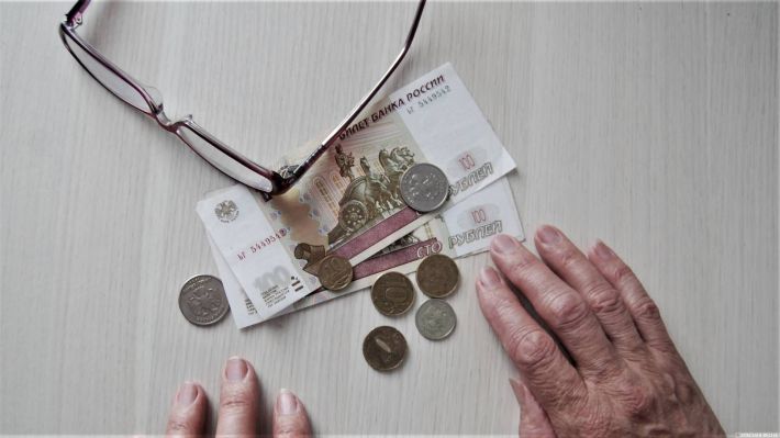 В Мелитополе оккупанты обещают платить пенсии в рублях