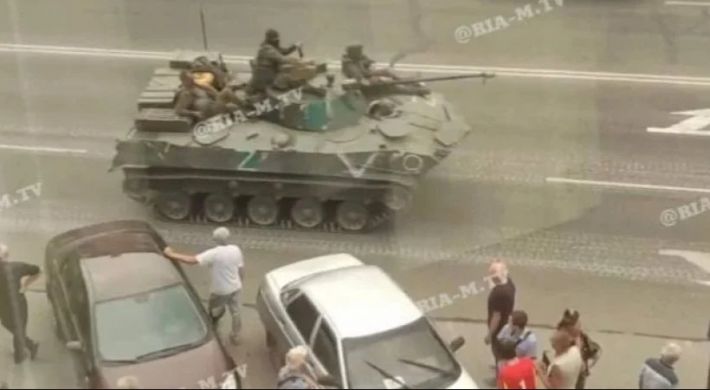 Каждый день через Мелитополь идет по 3-4 колонны военной техники – Иван Федоров (видео)