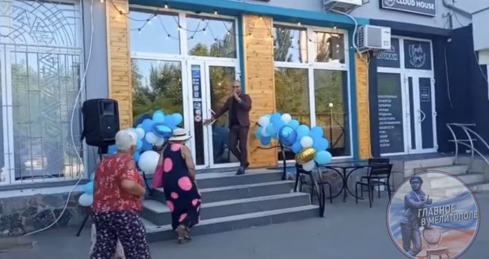 Окупанти висміяли мелітопольських бабусь (відео)
