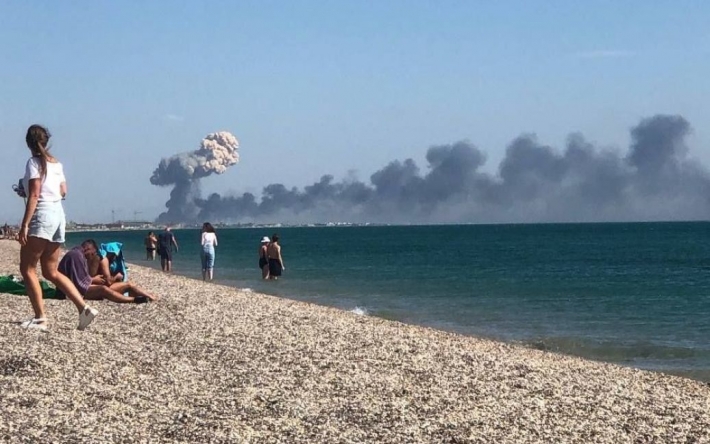 В оккупированном Крыму сообщают о взрывах (фото, видео)