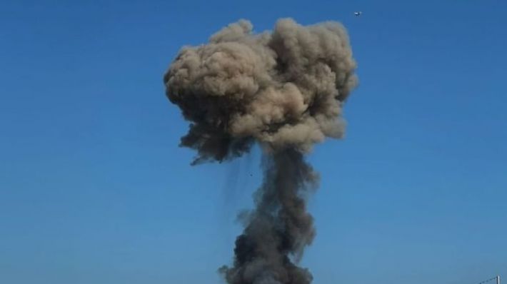 В Мелитополе горожане слышали мощный взрыв – орки засуетились (фото)