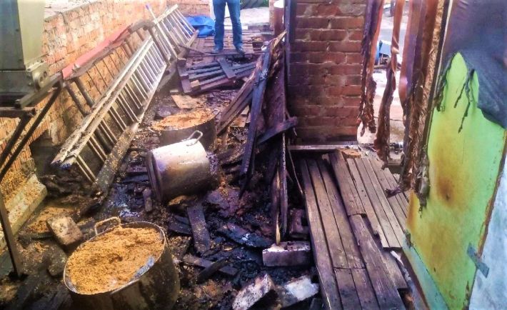 В Запорожье горело кафе в центре города (фото)