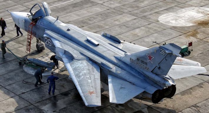 Военнослужащие ВВС России пытаются уничтожить любые доказательства их участия в убийствах мирного населения Украины, - ГУР