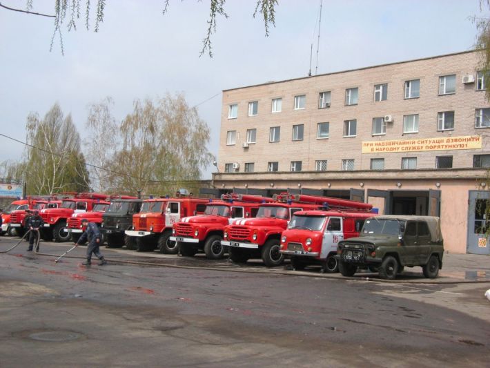 В Мелитополе командировочные из Санкт-Петербурга захватили пожарную часть