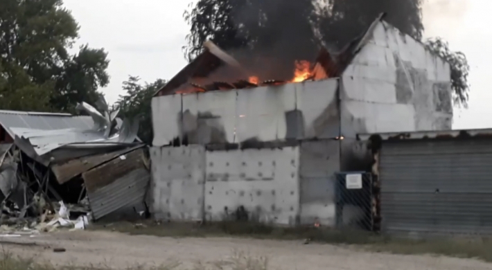 Окупанти знищили будівлю яхт-клубу в Енергодарі (відео)