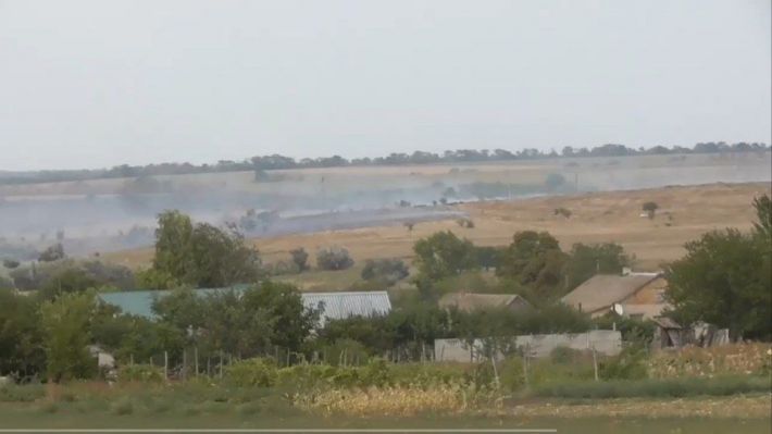Оккупанты целенаправленно уничтожают поля в Запорожье (ВИДЕО)