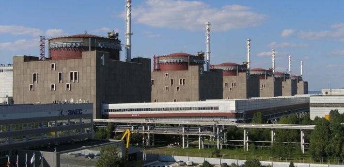 Взрыва на Запорожской АЭС не будет, но мы ее можем потерять, – Жданов (видео)