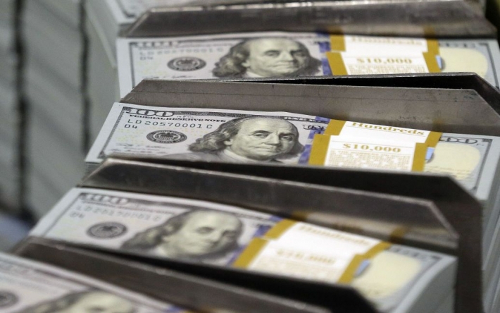 Доллар может прыгнуть в цене: экономист назвал, что приведет к этому