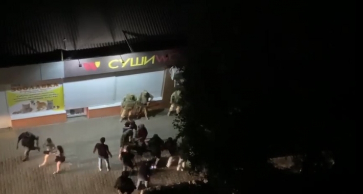 У Мелітополі окупант чіплявся до неповнолітньої – з ним розправилися партизани (відео)