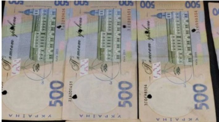 Испорченные деньги из Мелитополя наводнили Украину