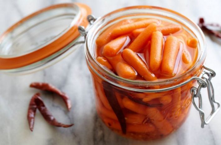 Ідеально для салату. Рецепт маринованої моркви на зиму