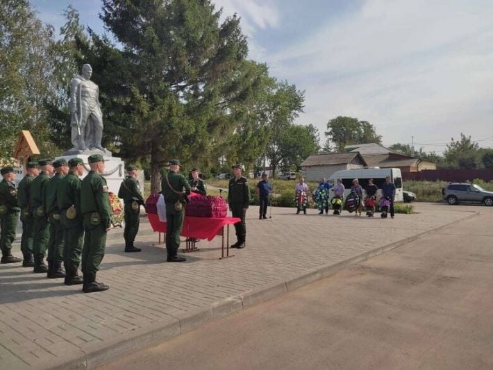 ВСУ уничтожили 60-летнего российского солдата, которого бросили в бой из-за острого некомплекта в ВС РФ. ФОТОрепортаж
