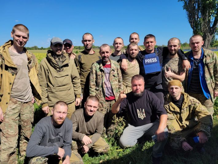 Очередной обмен военнопленными провели в Донецкой области: Украина вернула 14 защитников