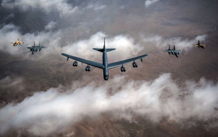 США перекинули до Польщі стратегічний бомбардувальник B-52